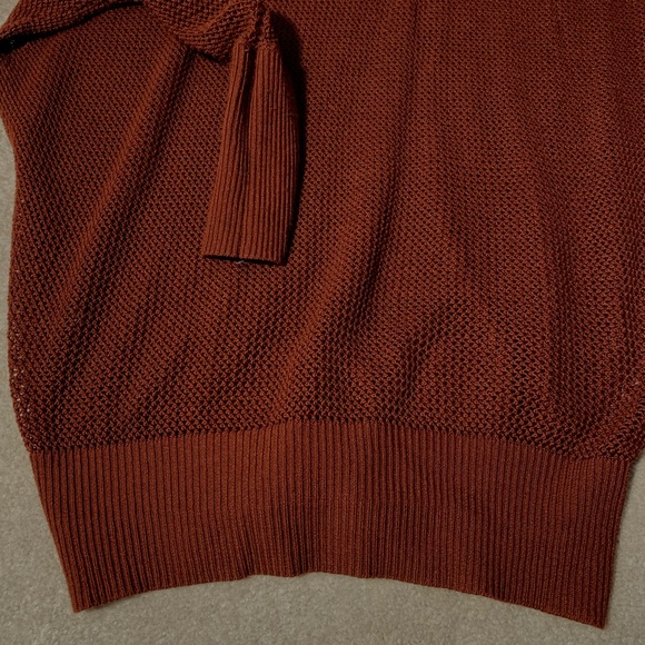 mesh mock neck top - Picture 4 of 4